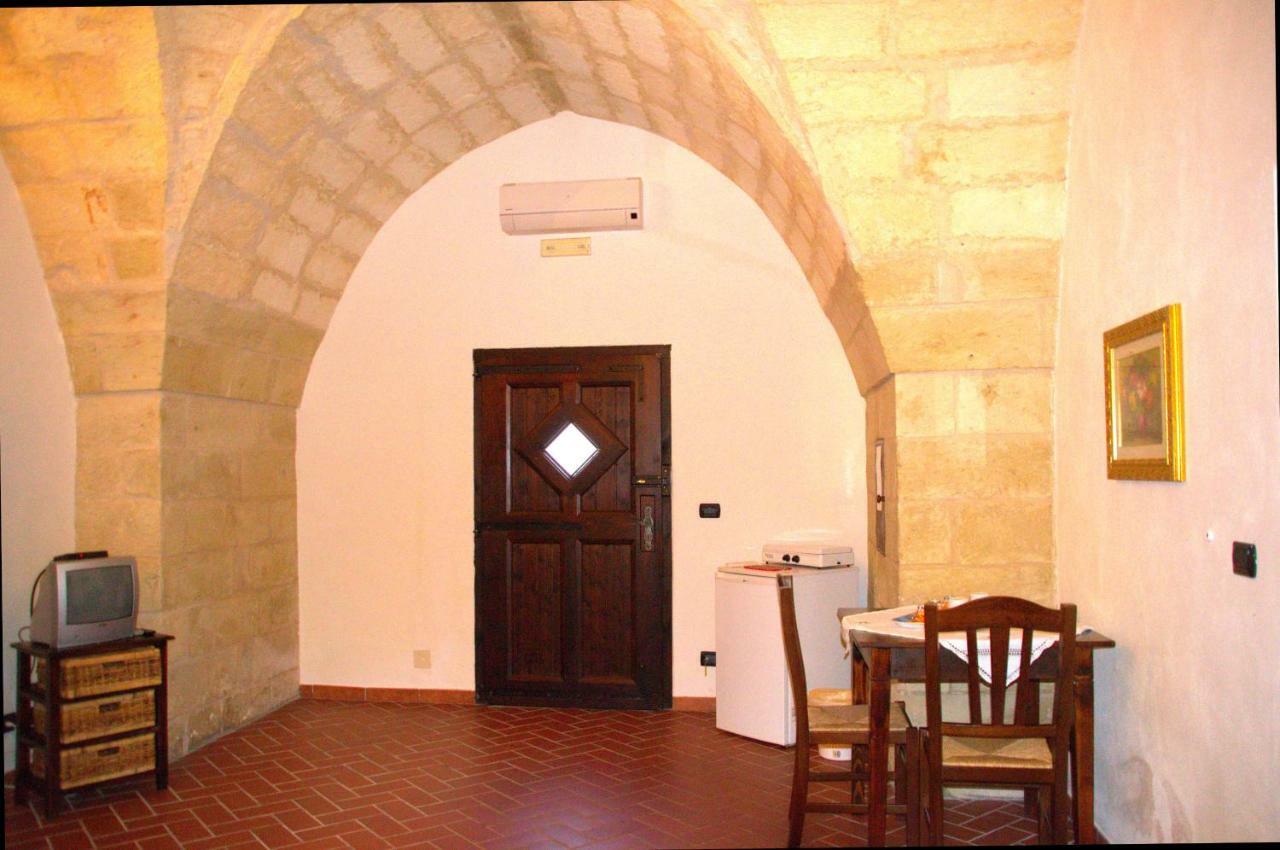 Masseria Montanari Carpignano Salentino Exterior photo